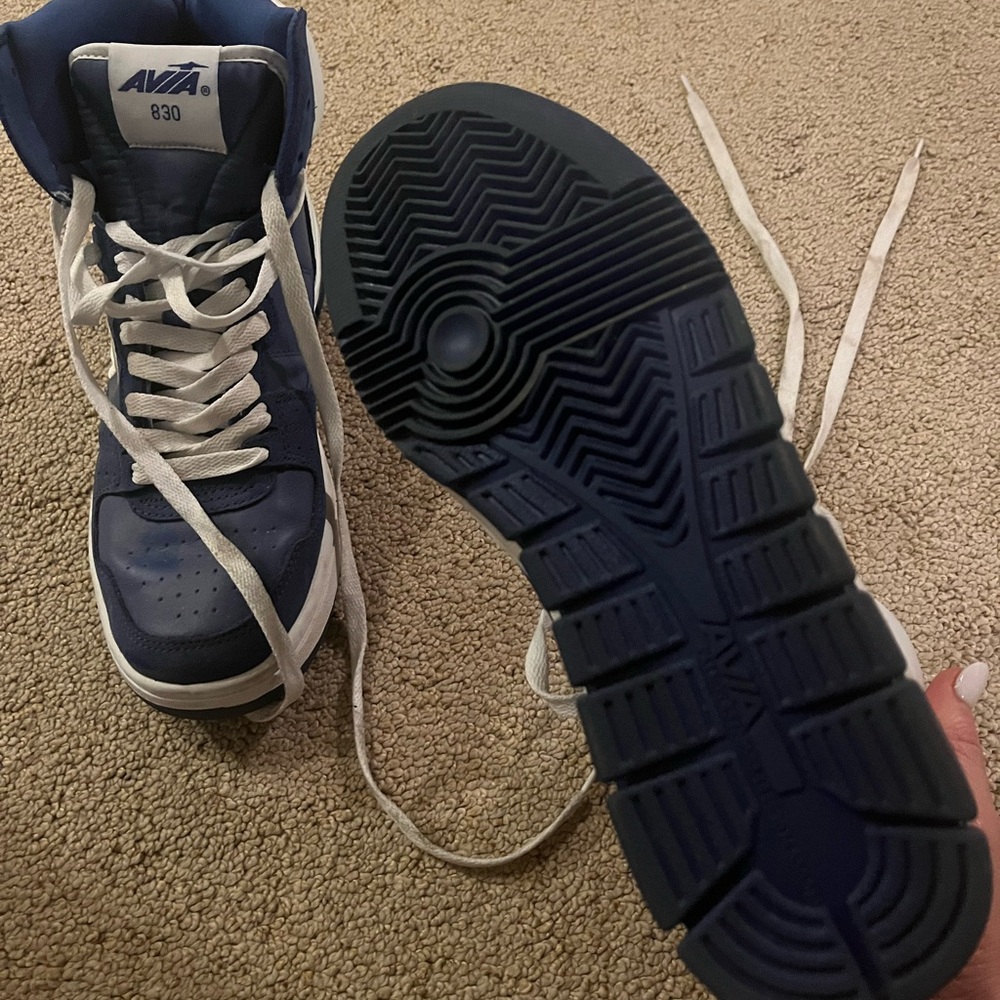 Avia 830 High-Top Sneakers in Blue and White- Worn once! - Picture 4 of 5